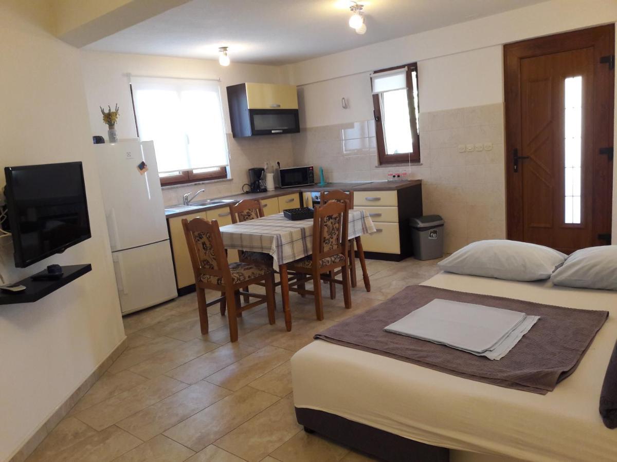 Apartmani Predovan วรซี ภายนอก รูปภาพ